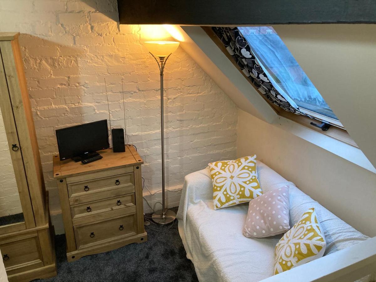 Nightingale'S Loft Bed and Breakfast Ashbourne  Exteriör bild